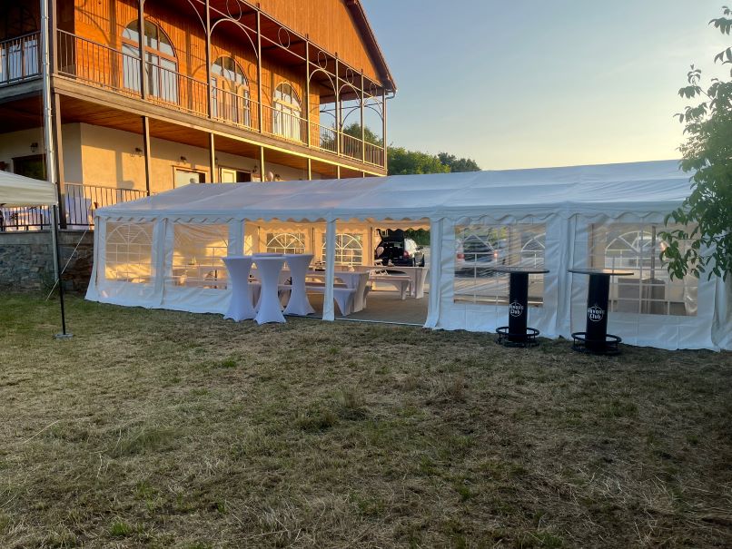 Párty stan Hájenka